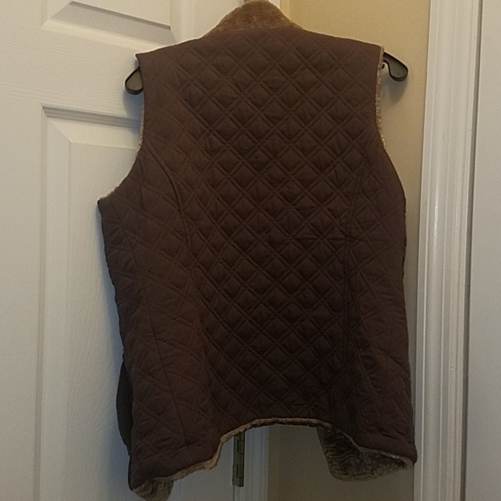 Reversable vest - Picture 4 of 5
